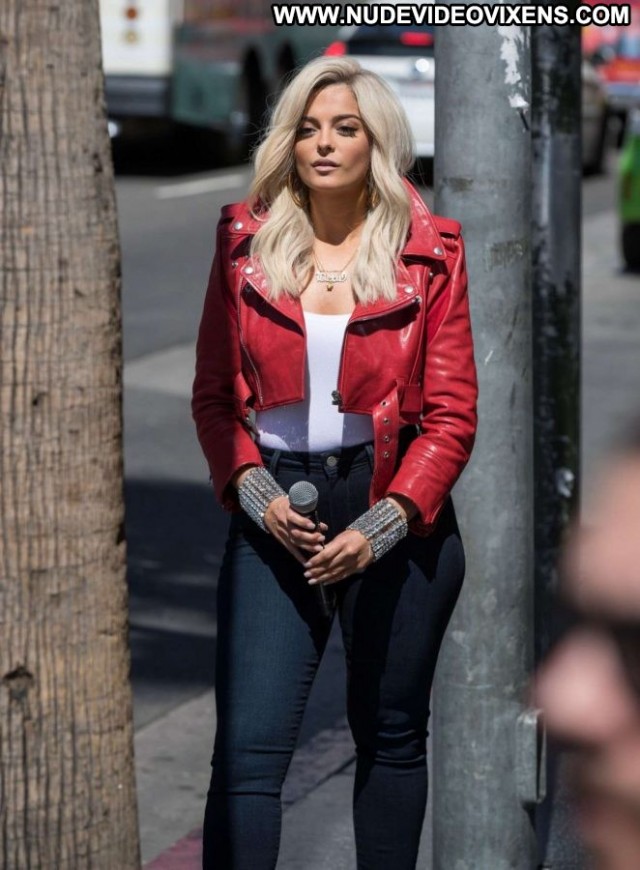 Bebe Rexha Jimmy Kimmel Live Posing Hot Celebrity Paparazzi Live Babe