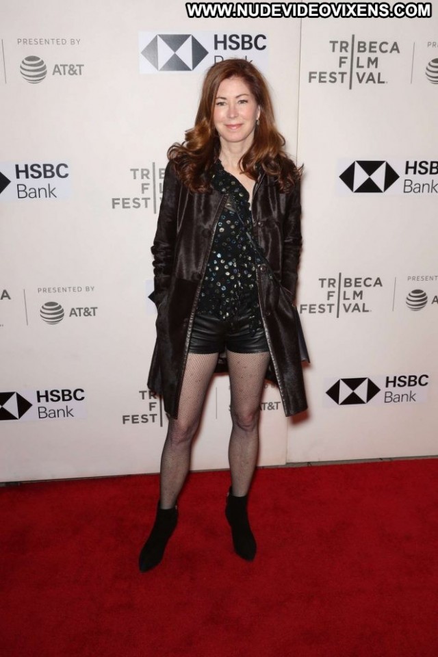 Dana Delany Tribeca Film Festival Sea New York Celebrity Posing Hot