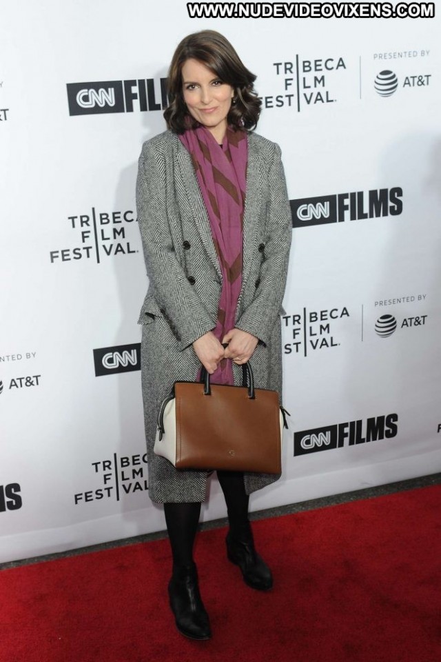 Tina Fey Tribeca Film Festival Paparazzi Posing Hot Nyc Babe