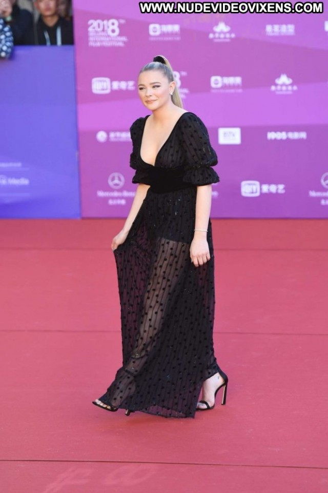 Chloe Moret No Source International Celebrity Paparazzi China Posing