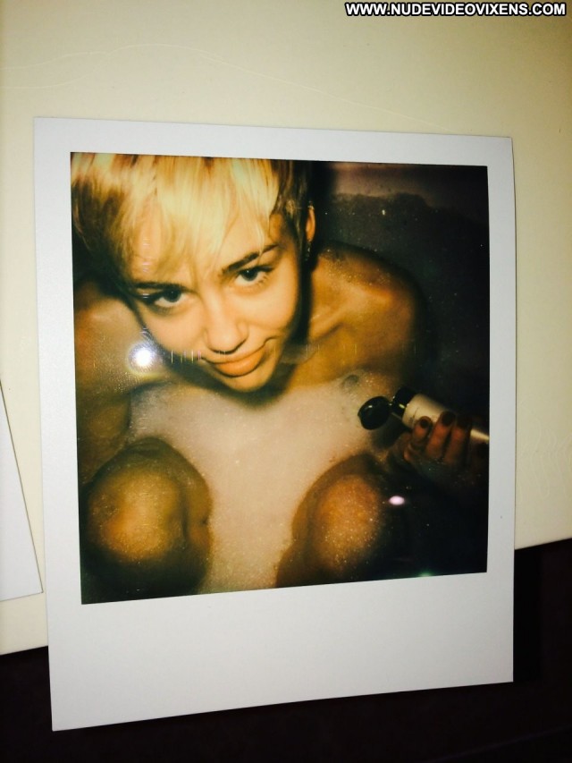 Miley Cyrus No Source Twitter Beautiful Old Sexy Nude Sex American