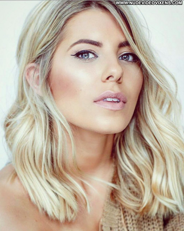 Mollie King No Source Beautiful Babe Sexy Celebrity Posing Hot