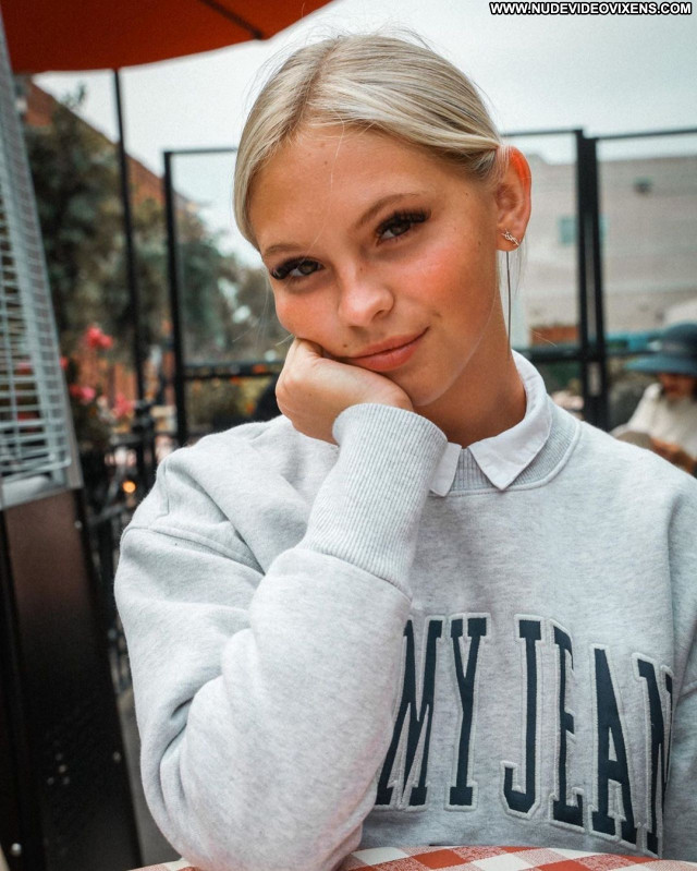 Jordyn Jones No Source Babe Sexy Celebrity Beautiful Posing Hot