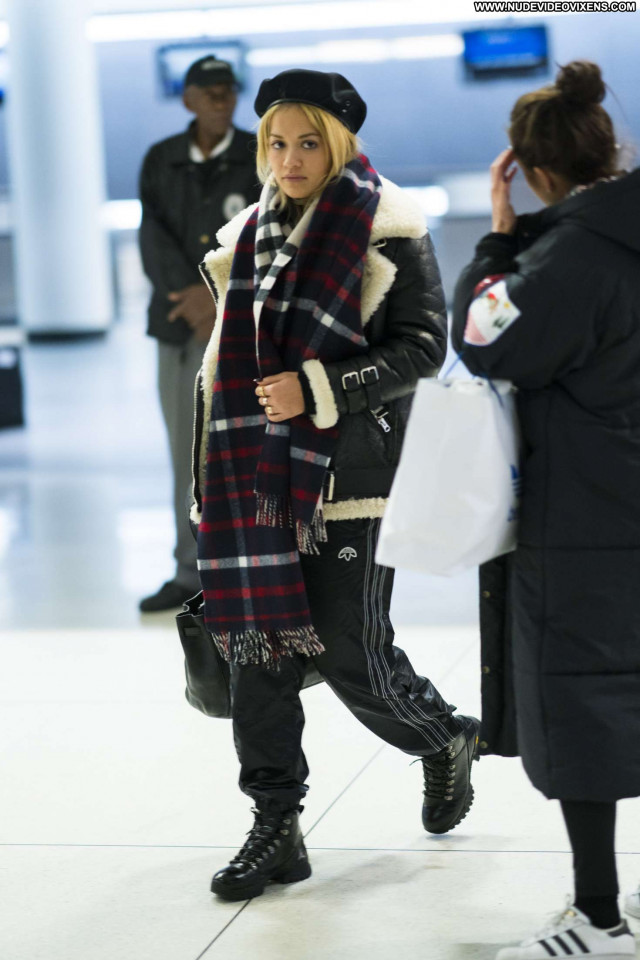Rita Ora Jfk Airport In Nyc Posing Hot Celebrity Babe Beautiful