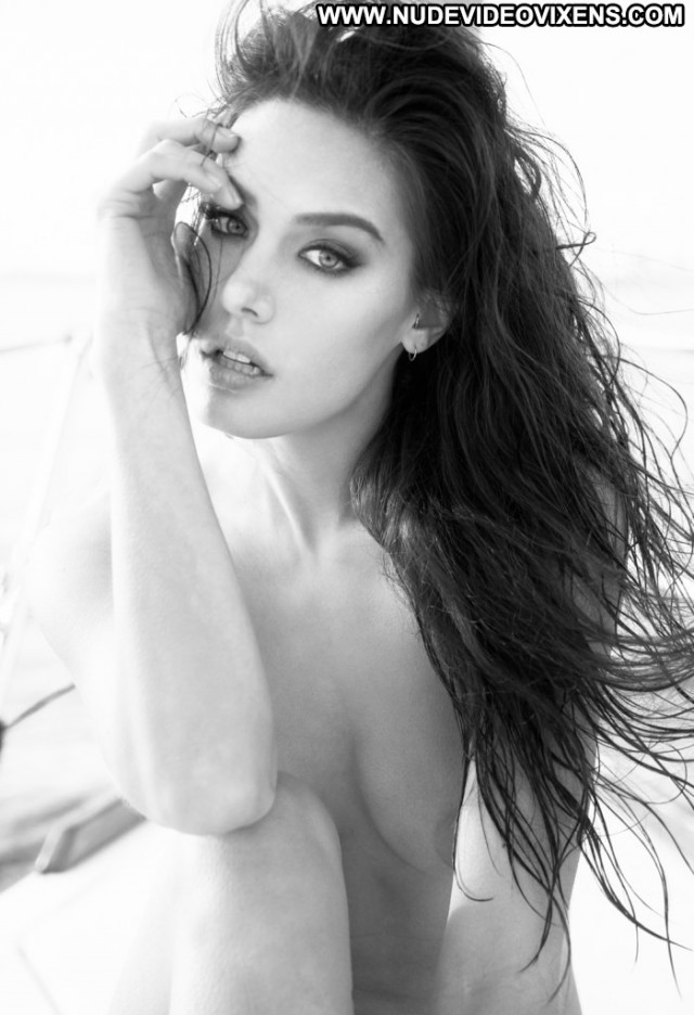 Kayla Garvin Khoa Bui Nude Beautiful Celebrity Usa Posing Hot