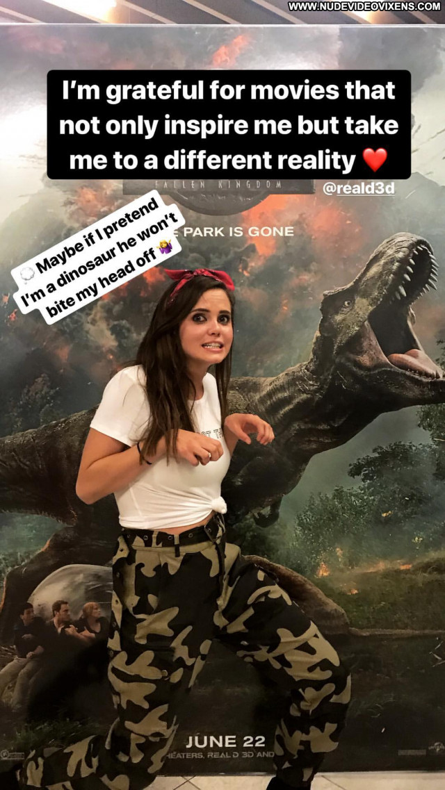 Tiffany Alvord No Source Singer Celebrity Posing Hot Beautiful Babe